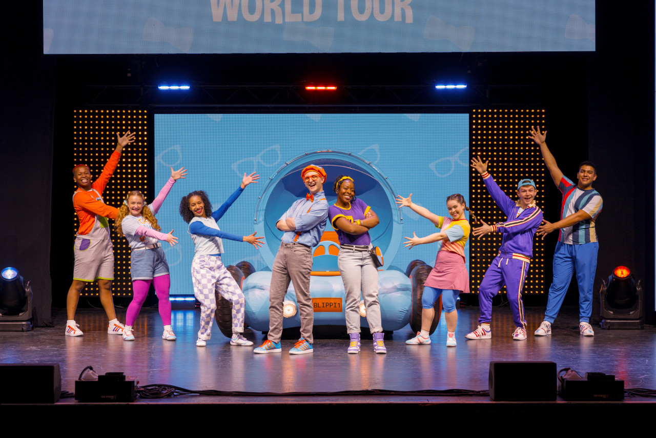 Blippi Cast and Kids On-Stage